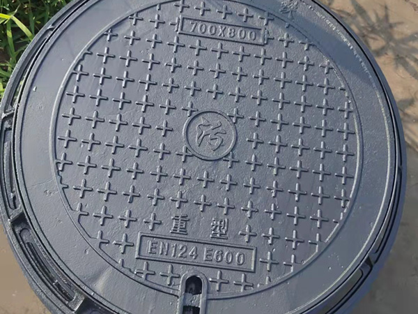 球墨铸铁井盖正确除锈方式 球墨铸铁井盖正确除锈方式